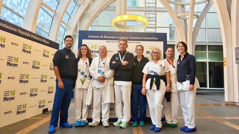 Asportato tumore di 2 chili a una neonata arrivata da Gaza