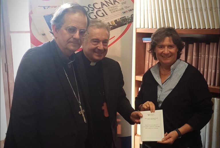 I vescovi toscani “alzano la voce” su lavoro e dignità della persona: “Non siano lasciati indietro dalle politiche regionali”