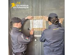 Ballerine in alloggi di fortuna e senza un regolare contratto. Chiuso un night club a Ponsacco