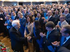 Riforme. Mattarella spinge le Province. “Non stiano nel limbo, serve intervenire”