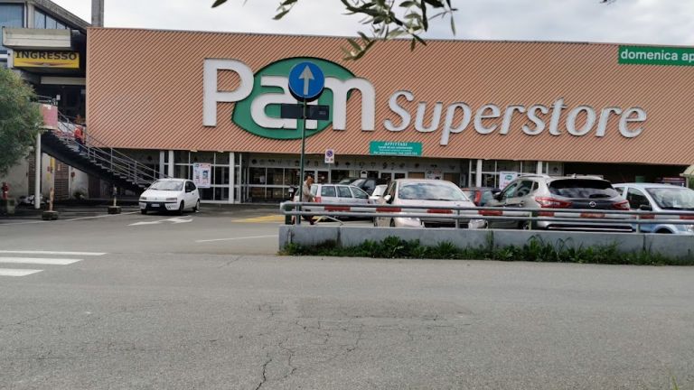 Il test del carrello colpisce ancora: sospesa cassiera nel Pisano