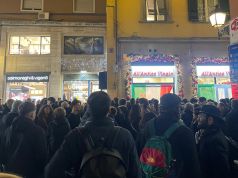 Pisa accoglie l’Antico vinaio: grande pubblico all’apertura e nuova schiacciata per chiudere le polemiche