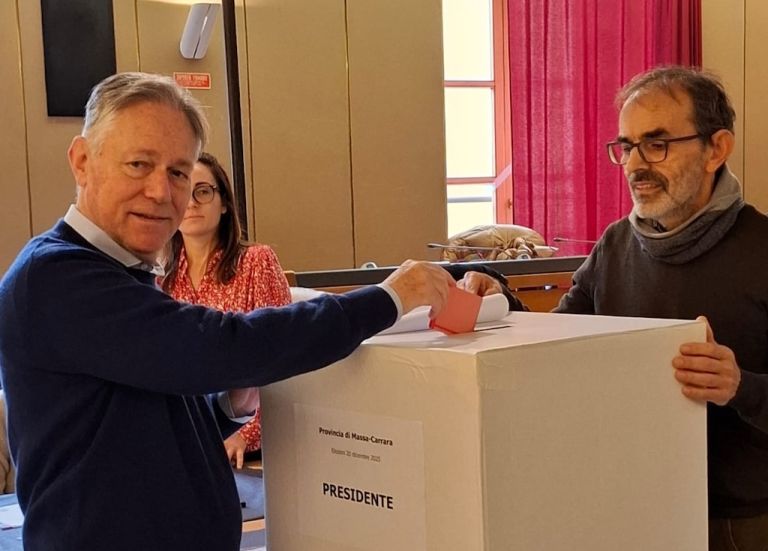 Massa-Carrara, Valettini nuovo presidente della Provincia. Prima volta per il centrodestra
