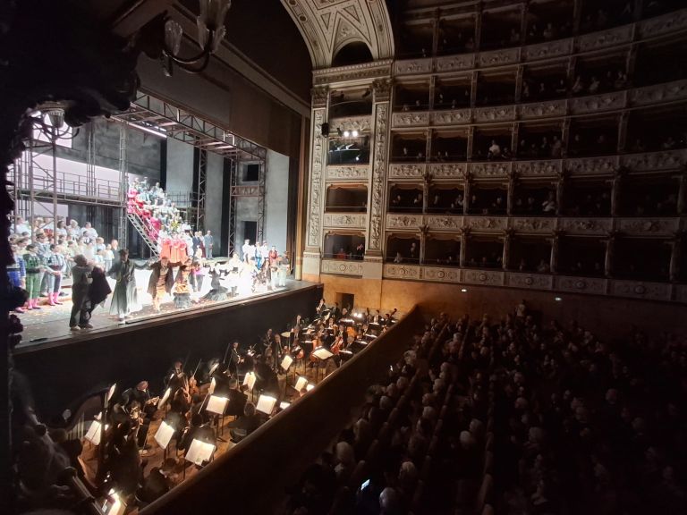 Beatrice Venezi conquista il Teatro Verdi: lunghi applausi nella replica della Carmen