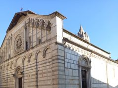 Carrara, troppi furti in duomo: chiesa chiusa al pubblico