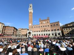 Pochi laureati in Toscana. Bene Siena, Pisa e Firenze. Dati Comune per Comune