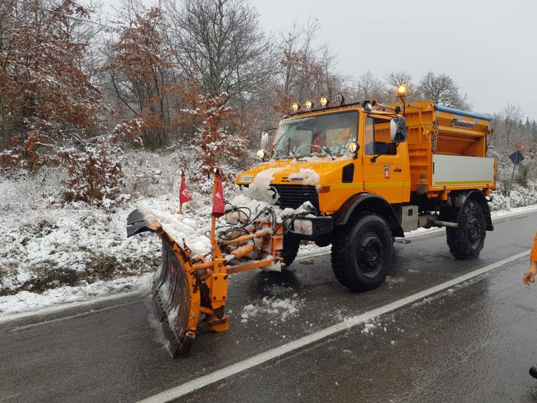 Scuole chiuse. Toscana, allerta gialla per ghiaccio: nuova giornata di disagi dopo la neve dell’Epifania