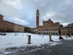 Siena sotto la neve, chiuse le scuole