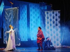 La Regina della Neve, la magia delle fiabe sul palco del Teatro Puccini