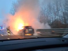 Auto in fiamme sulla Siena-Bettolle: ripercussioni sulla viabilità