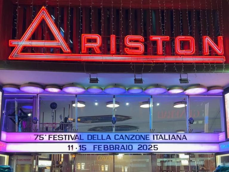 Sanremo 2026, la Toscana sul palco dell’Ariston. Chi sono i cantanti in gara