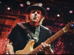 Walter Trout, blues in piazza a Pistoia. Accoppiata insieme ai Jet