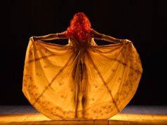 La scortecata. In scena al Teatro Nuovo di Pisa una favola crudele e grottesca sulla condizione umana