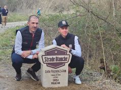Strade Bianche. A Tadej Pogacar il cippo di Colle Pinzuto. Lo sloveno nella storia della corsa