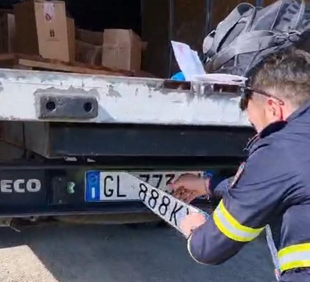 polizia stradale La polizia sventa la truffa