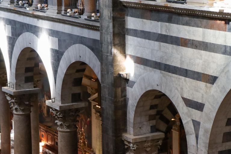 Capodanno pisano. Il raggio di sole in Cattedrale segna l’ingresso nel 2027