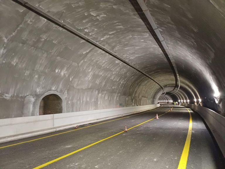 Galleria Le Chiavi riapre dopo mesi di stop. Carletti: “Continuiamo a monitorare il cantiere”