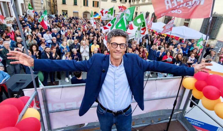 Pistoia, Giovanni Capecchi vince le primarie nel pd: sfiderà nella corsa a sindaco Anna Maria Celesti