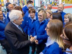 L’abbraccio della Piaggio a Mattarella: “Luogo iconico che ricorda il cammino del nostro Paese”