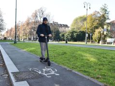 Monopattini e bici elettriche contro il crimine. Comune le adotta per Polizia locale