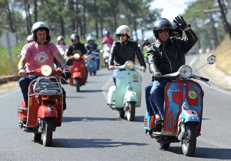 Vespa Piaggio, le celebrazioni per gli 80 anni. Mattarella e gli appassionati da tutto il mondo