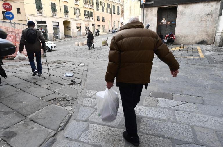 La povertà dilaga tra i pensionati fiorentini: 10% costretto a saltare i pasti