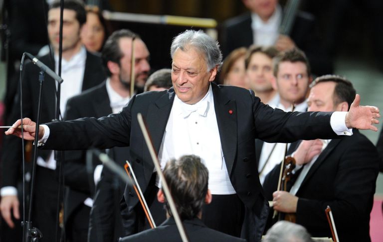 Zubin Mehta festeggia 90 anni sul podio. Dirige la Nona di Beethoven. Omaggio del Maggio