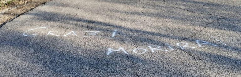 Minacce al Sindaco di Torrita di Siena. Scritta sull’asfalto: “Grazi morirai”