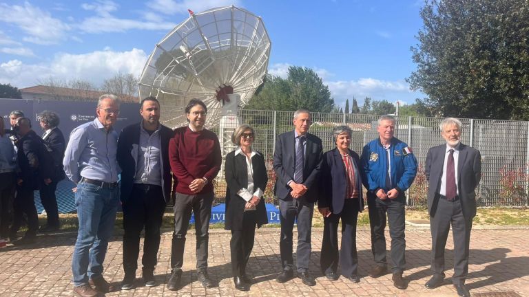 Inaugurato PULSAR, il radiotelescopio che permetterà agli studenti di mappare l’idrogeno della Galassia