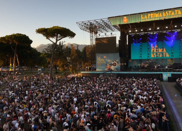 La Prima Estate, Lido di Camaiore si accende con la musica internazionale. Twenty One Pilots, Gorillaz, Nick Cave e Marlene Kuntz tra gli ospiti