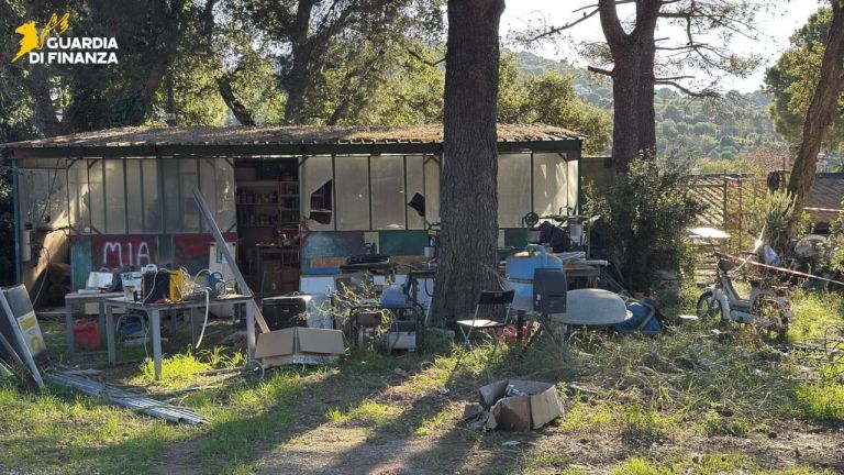 Discarica abusiva scoperta all’Isola d’Elba: disposto il sequestro