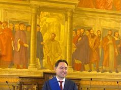 Cittadinanza facile, indagato il sindaco di Anghiari: 23 pratiche contestate Sindaco di Anghiari