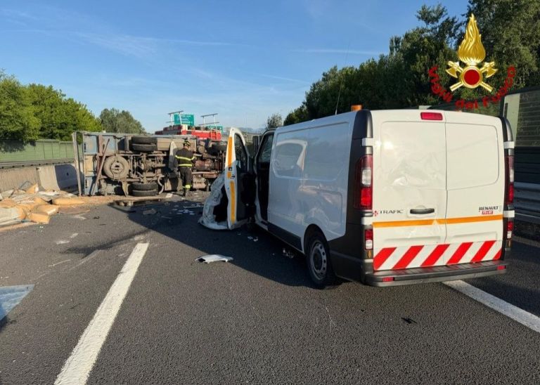 Incidente mortale sulla Firenze-Mare: coinvolti due mezzi pesanti