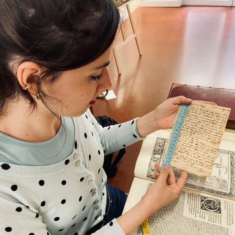Dal passato riemerge una lettera di Giacomo Leopardi: la scoperta di una studentessa della Normale
