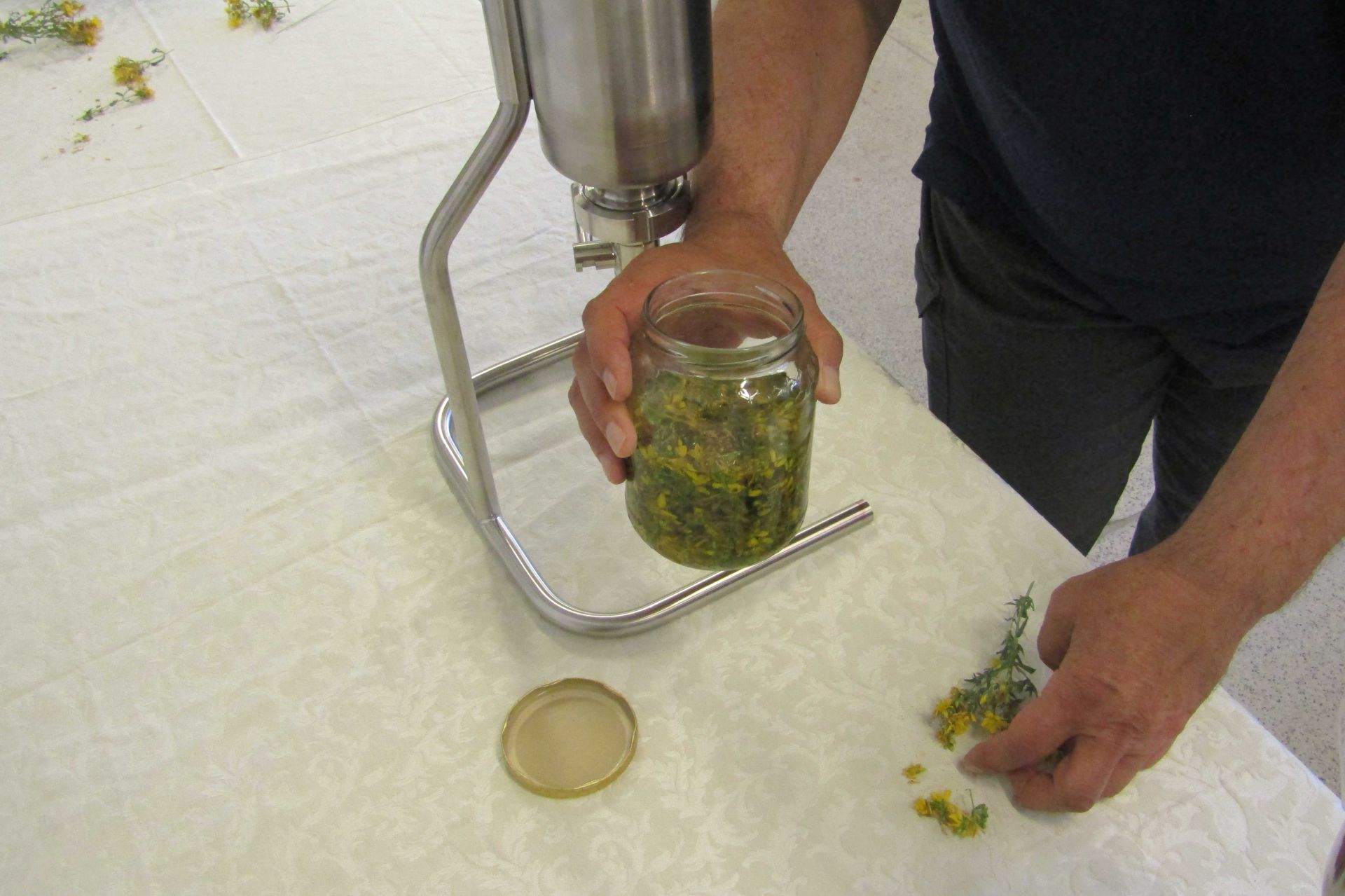 produzione_preparato_erboristico (002)