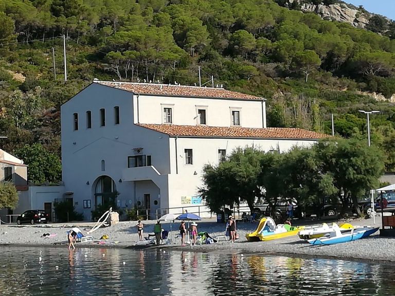 “Marina Militare Nastro rosa” a Portoferraio. Incontri del Parco su biodiversità