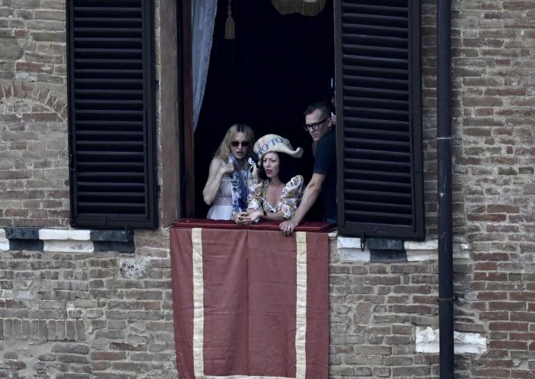 Palio Siena: parterre di ospiti illustri il 2 luglio, tra istituzioni, sport e diplomazia