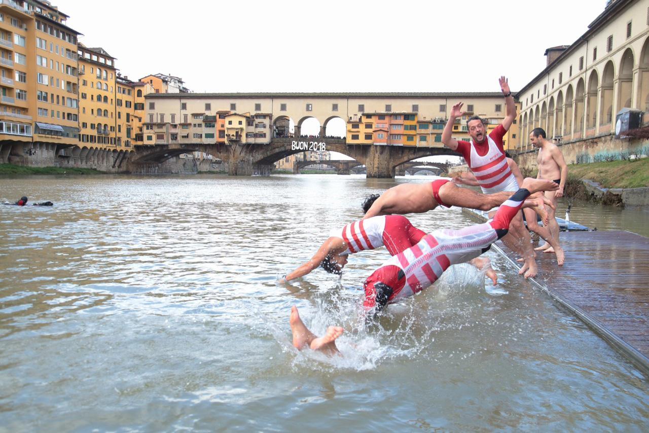 Capodanno: Bagno in Arno a Firenze