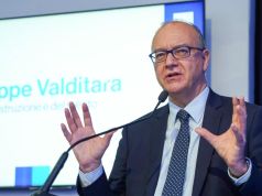 Valditara evoca il decreto Caivano contro gli abbandoni scolastici a Prato