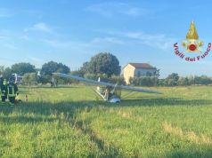 Precipita un ultraleggero in fase di decollo nell’Aretino. Morto il pilota