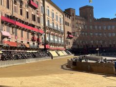 Il giorno del Palio: dopo il rinvio per pioggia, Siena si prepara alla Carriera