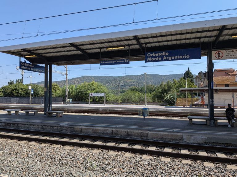Linea ferroviaria Tirrenica. Sopralluogo dell’assessore regionale Boni alla stazione di Orbetello. “E’ l’inizio di un percorso”