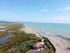 Oltre mezzo miliardo per contrastare l’erosione costiera: Toscana in difesa delle proprie spiagge