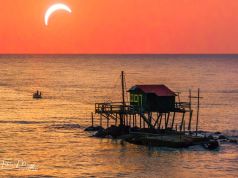 Eclissi solare, lo scatto con il retone atteso da 27 anni