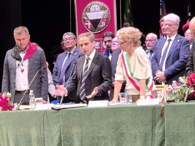 Premio Mangia a Lovaglio: “Il Monte non è una banca, è molto di più. L’impegno è mantenerlo integro”