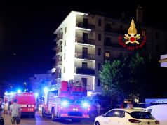 Incendio in un appartamento, evacuata palazzina a Scandicci