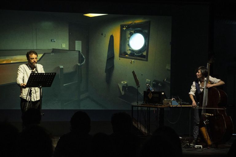 La Zona Blu. Sul palco del Teatro Nuovo di Pisa una lettura di appunti dai confini dell’Europa