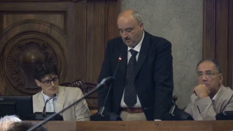 Mps in Consiglio Comunale. “E’ dovere delle istituzioni difendere l’integrità della banca”. I commenti di Giani e Fabio