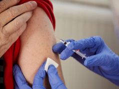 Inizia la stagione dei vaccini: dal 1 ottobre campagna contro il virus sinciziale, poi sfida all’influenza