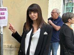 Convegno sulle Cer, tutti relatori uomini. La protesta di un’imprenditrice: “Possibile che non ci sia neppure una donna competente?”